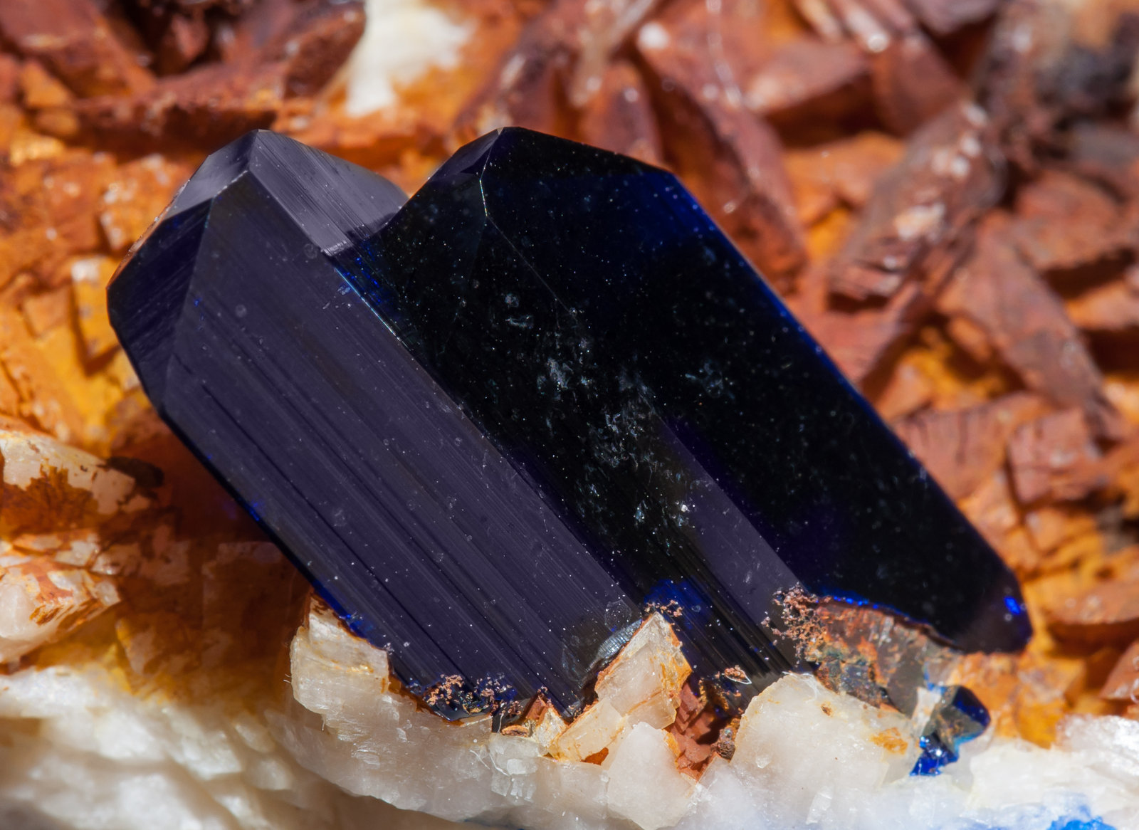 specimens/s_imagesAG3/Azurite-DR37AG3d.jpg