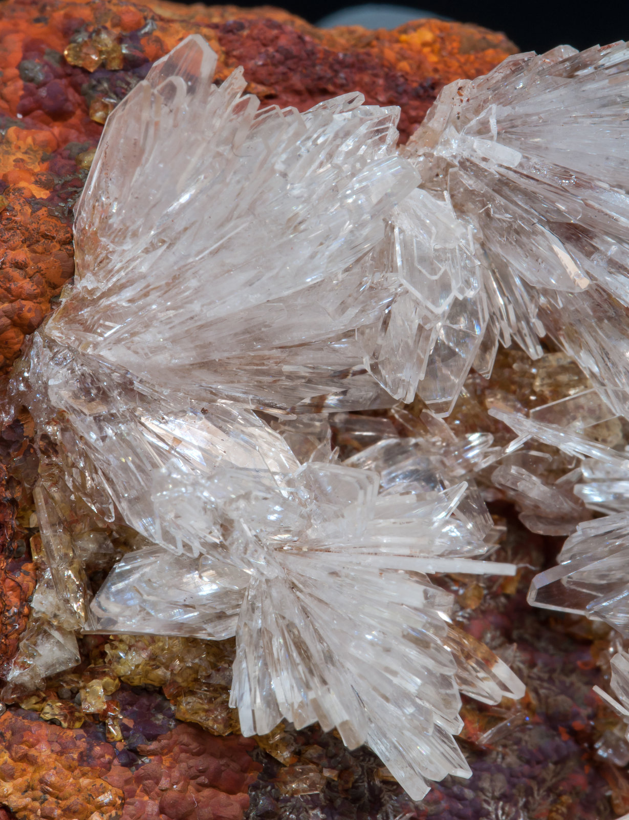 specimens/s_imagesAG3/Hemimorphite-MG6AG3d.jpg