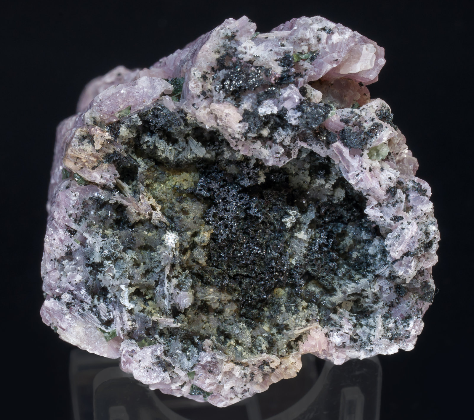 specimens/s_imagesAG3/Lepidolite-MR94AG3t.jpg