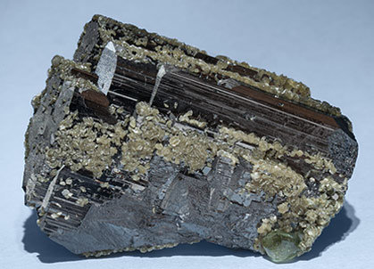 Fluorapatite with Ferberite, Siderite and Muscovite. Rear