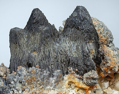 Berthierite with Calcite and Siderite. 