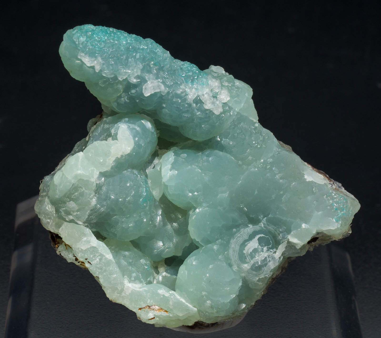 specimens/s_imagesAG9/Smithsonite-MM37AG9f.jpg