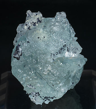 Beryl (variety aquamarine). Rear