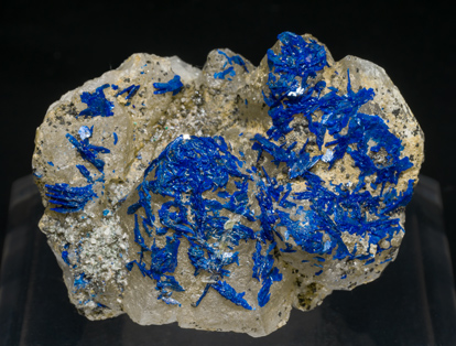 Linarite on Quartz.