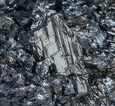 Miargyrita con Pyrargyrita. 