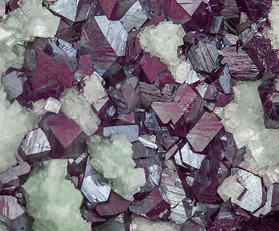 Cuprite with Dolomite (variety cuprian) and Adamite (variety cuprian). 