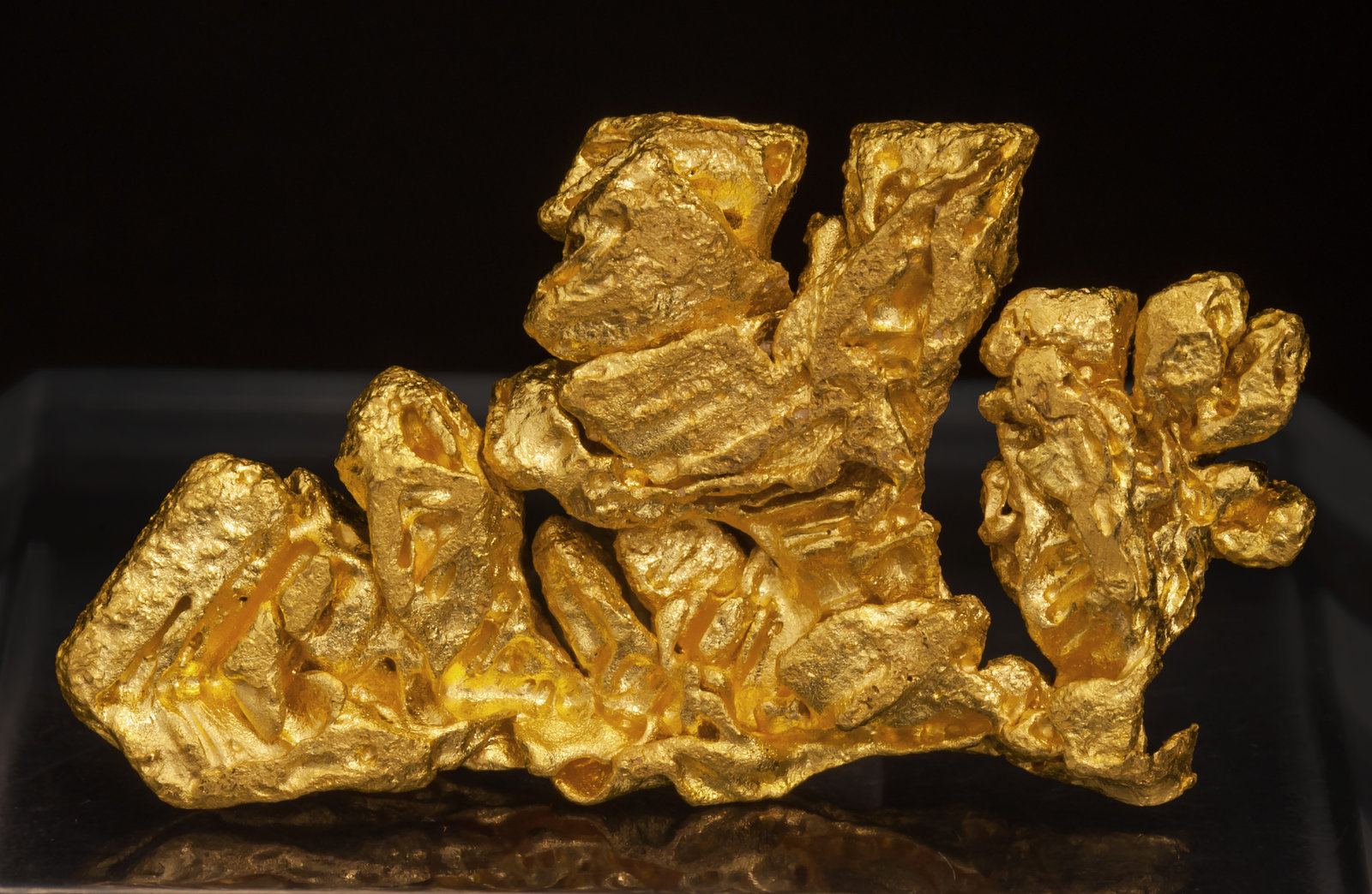 specimens/s_imagesAH2/Gold-TR68AH2s.jpg