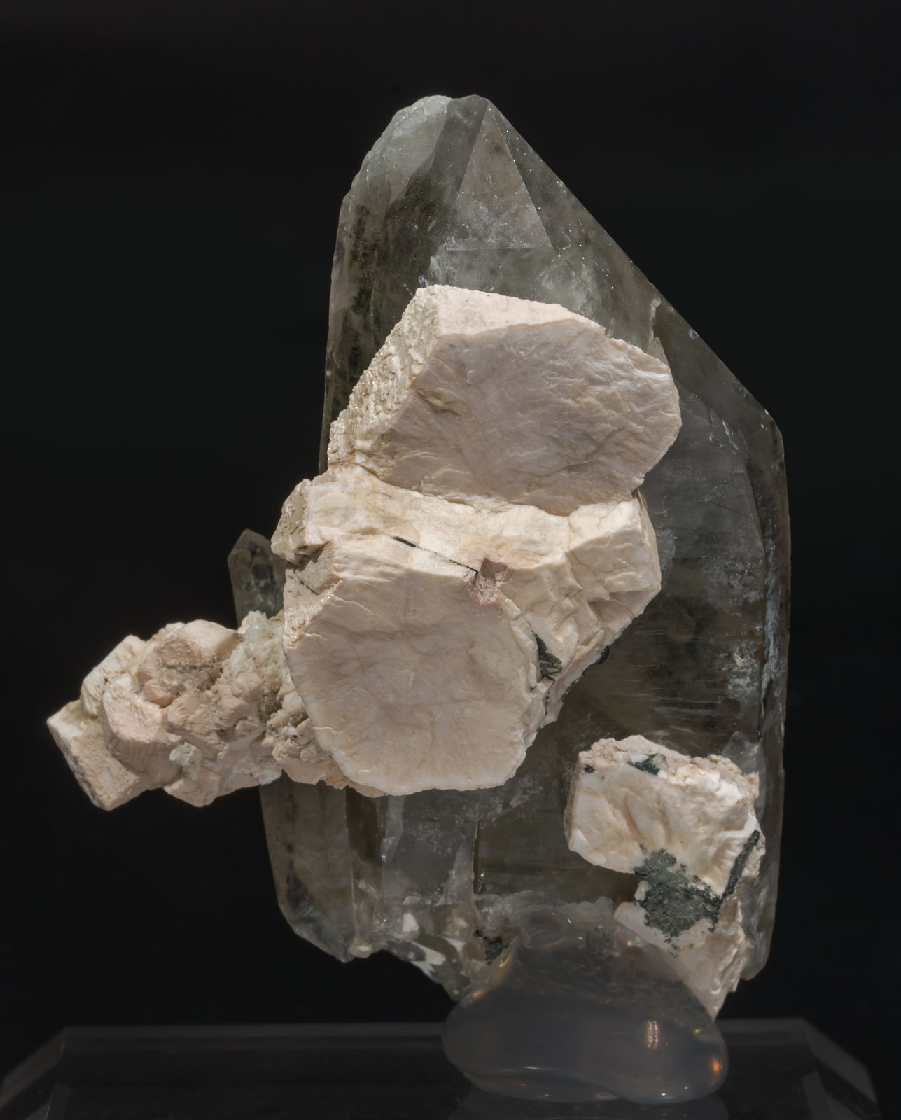 specimens/s_imagesAH2/Quartz-DL13AH2r.jpg