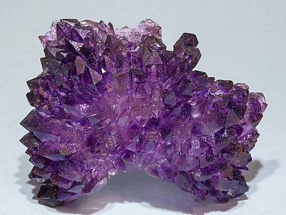 Quartz (variety amethyst). Front