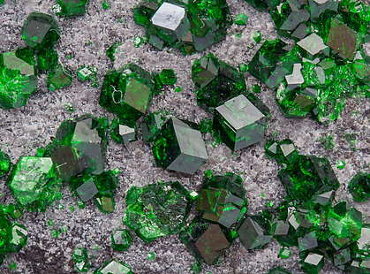 Uvarovite with Amesite. 