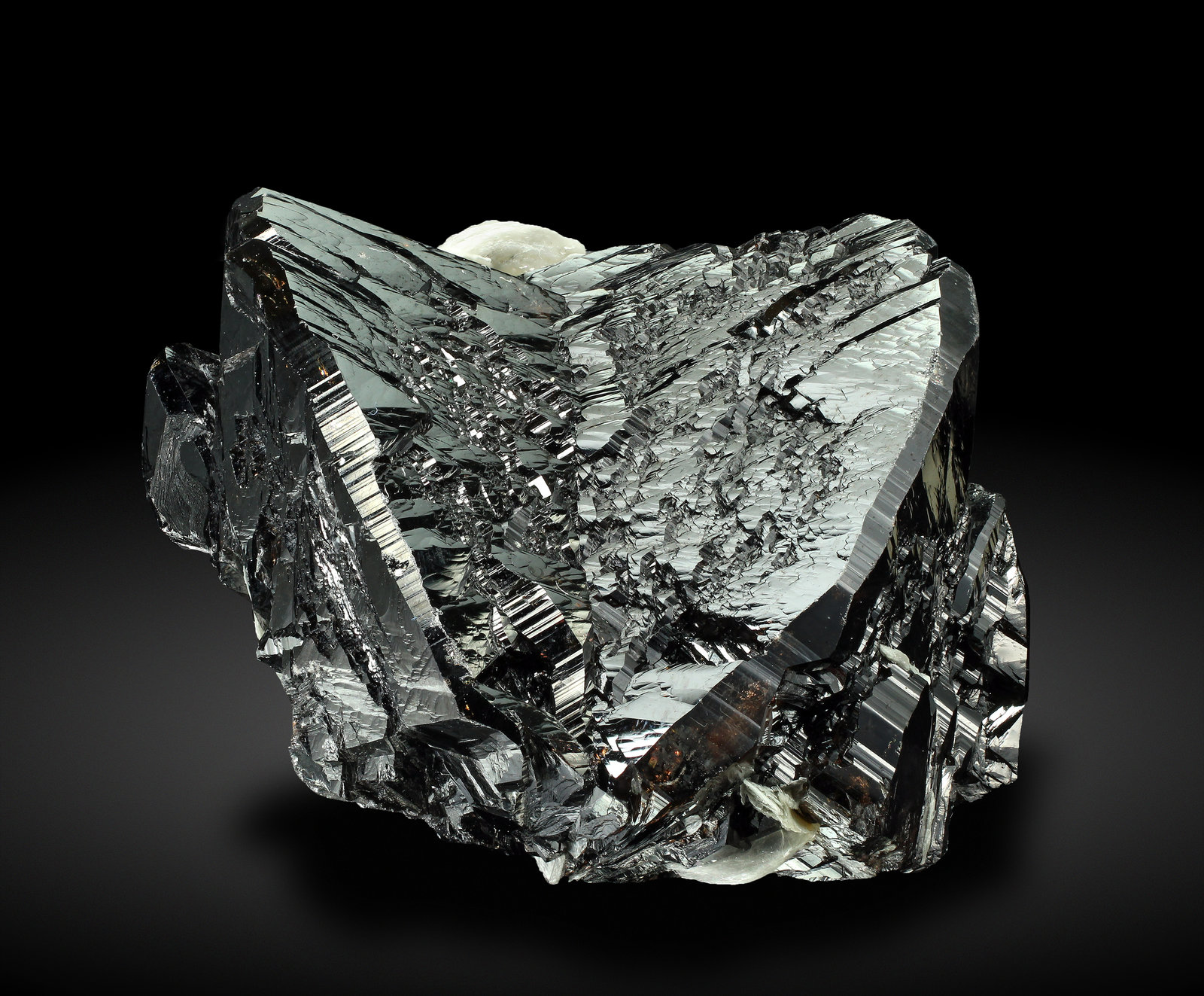 Cassiterite With Muscovite Mount Xuebaoding Pingwu Mianyang Cassiterite With Muscovite Mount Xuebaoding Pingwu Mianyang