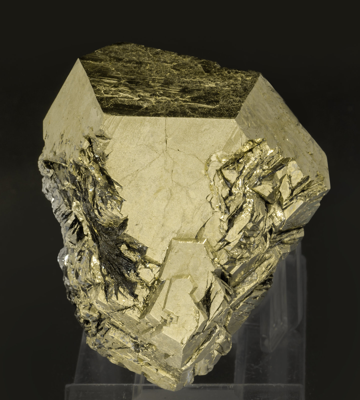 specimens/s_imagesAH4/Pyrite-CF14AH4f.jpg
