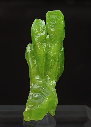 Pyromorphite. Rear