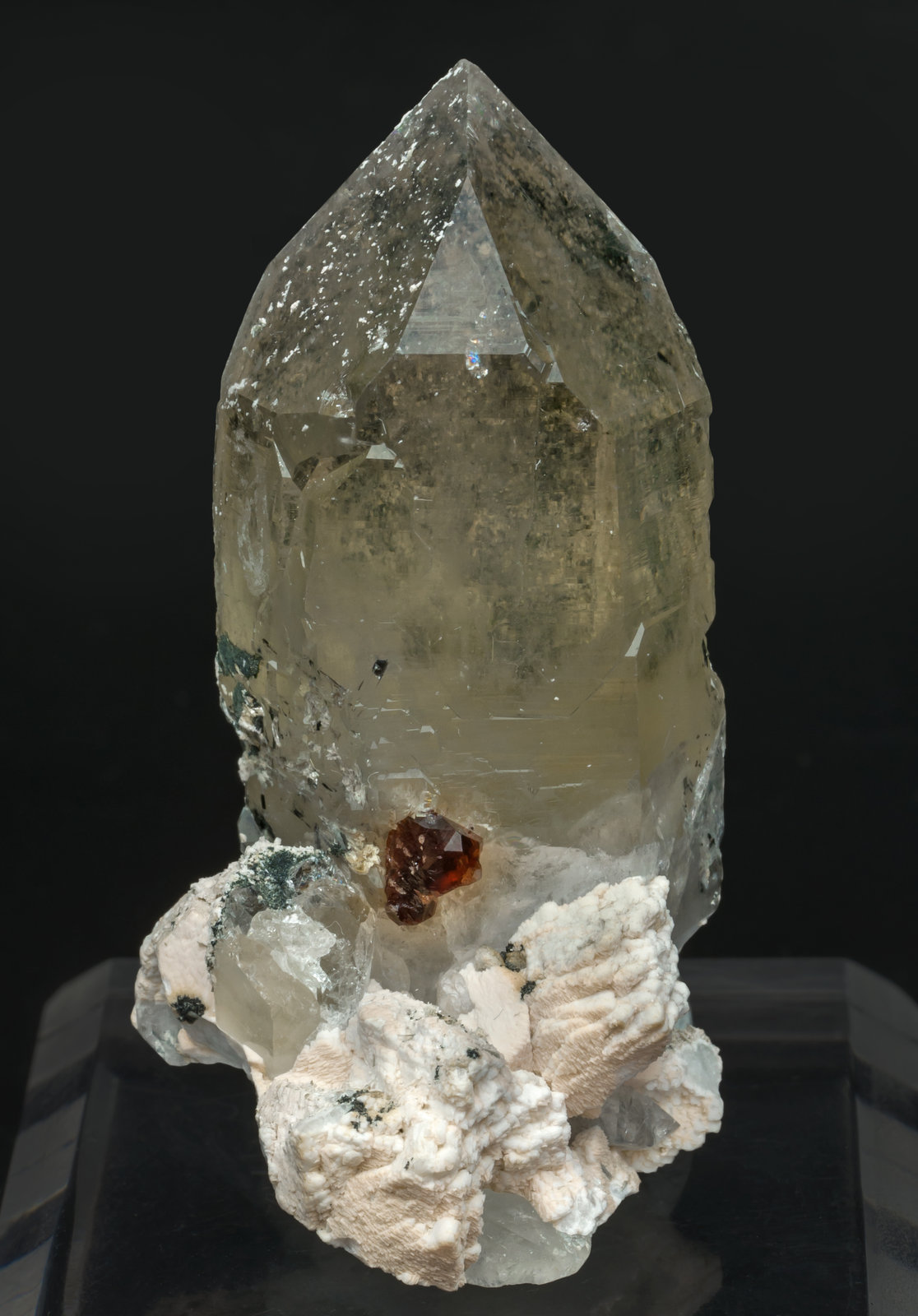 specimens/s_imagesAH6/Quartz-DY46AH6f.jpg