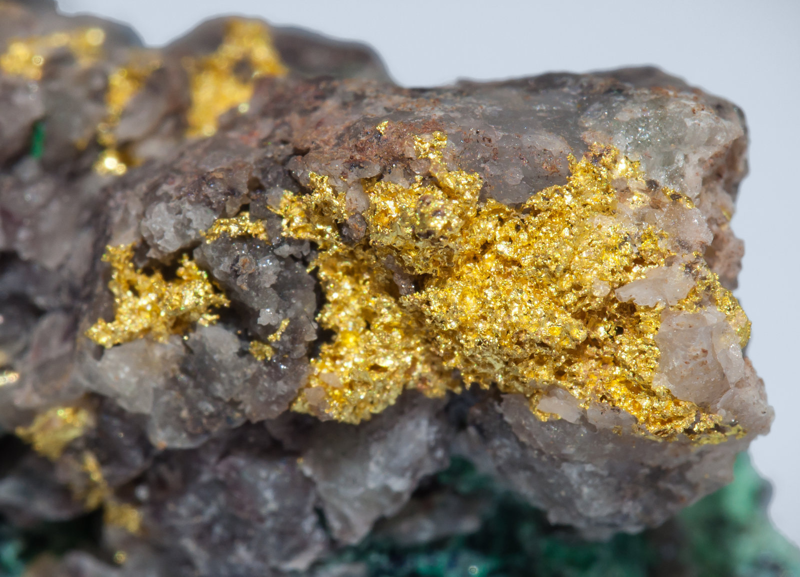 specimens/s_imagesAH7/Gold-EB89AH7d.jpg