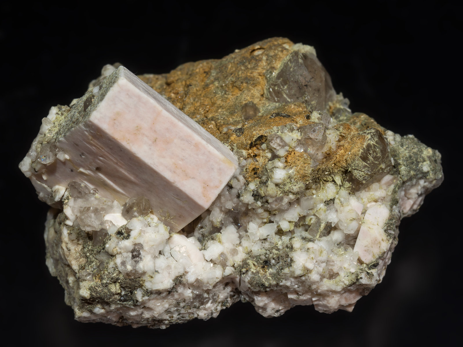 specimens/s_imagesAH7/Microcline-DX11AH7f.jpg