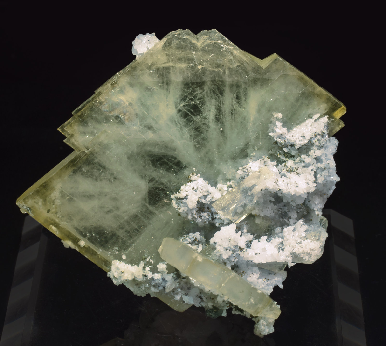 specimens/s_imagesAH8/Baryte-EG68AH8s.jpg