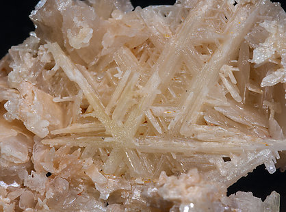 Cerusita maclada.