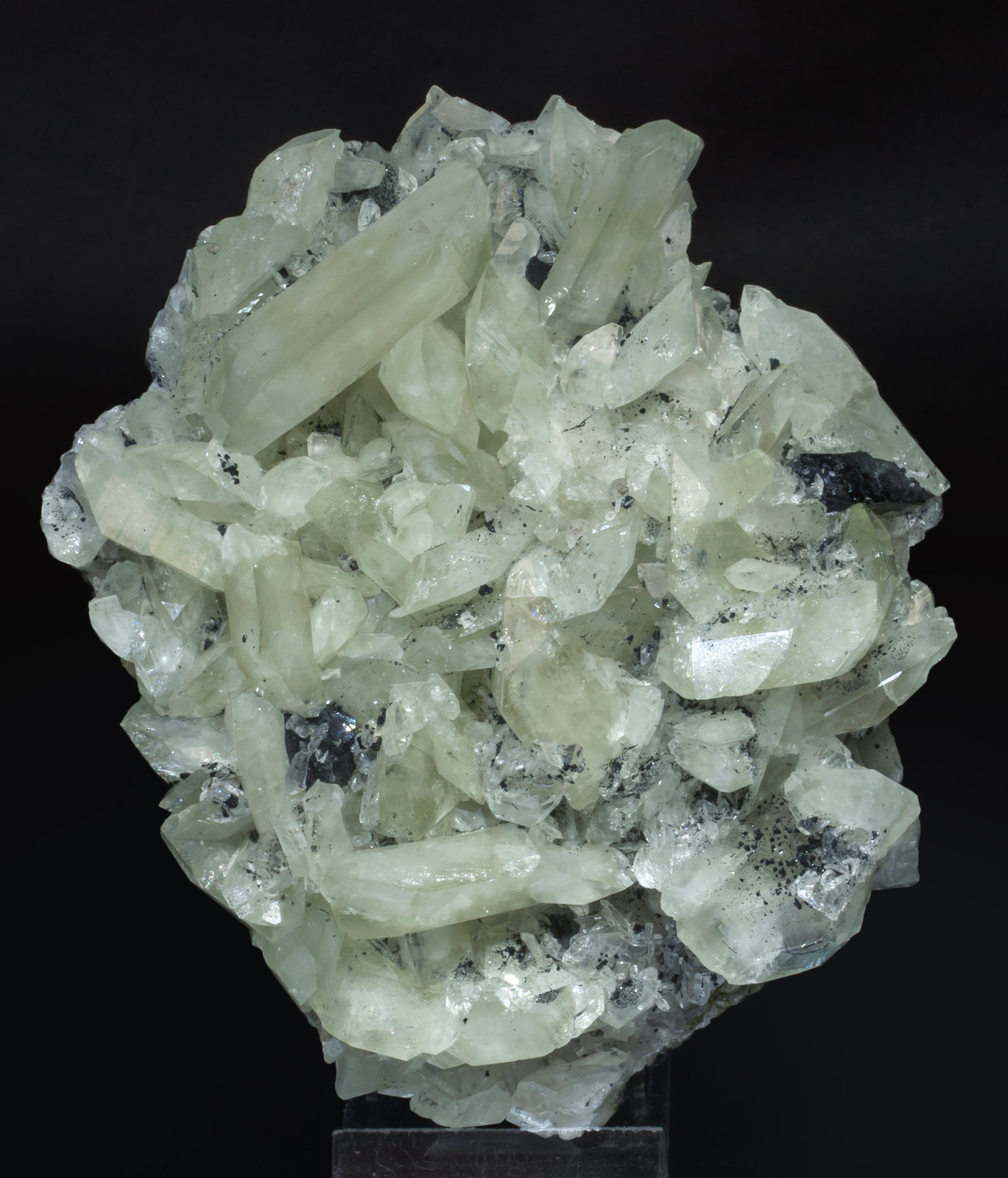 specimens/s_imagesAI0/Datolite-VB99AI0f.jpg