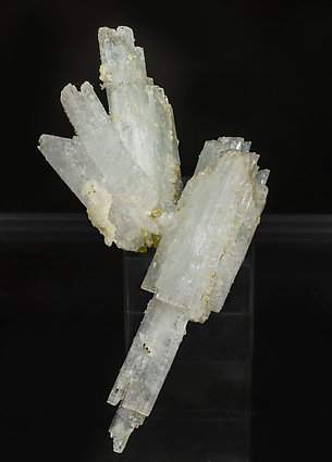 Pectolite with Calcite and Grossular. Rear