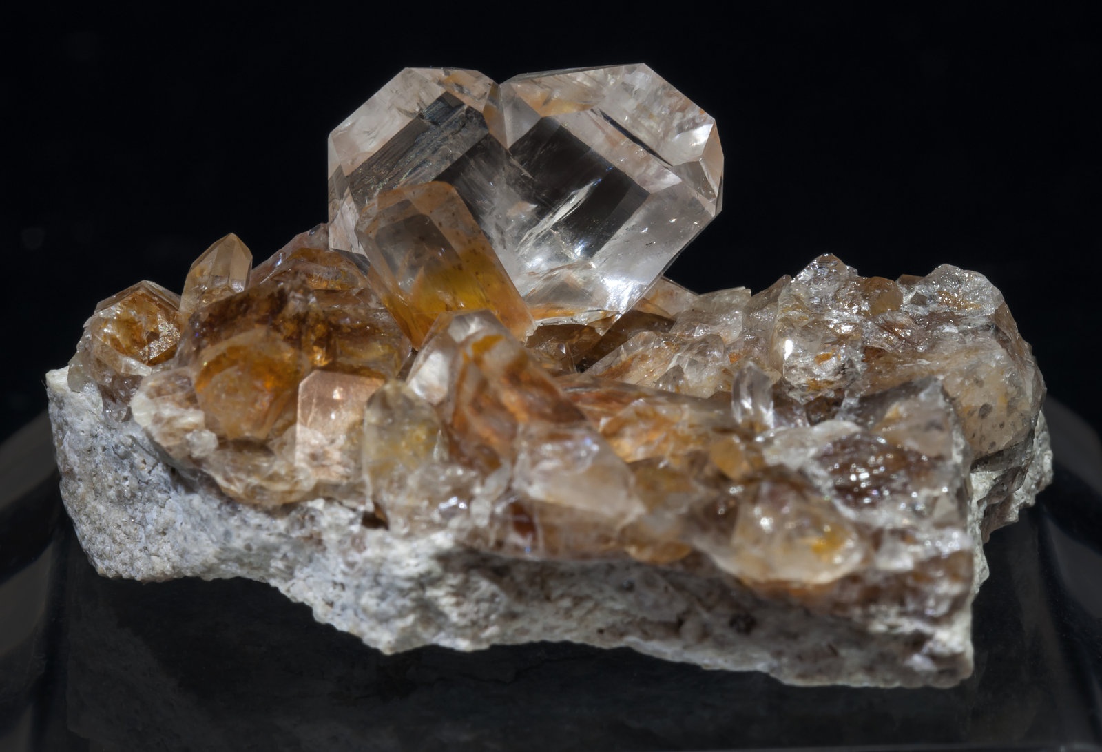 specimens/s_imagesAI1/Quartz-EJ46AI1r.jpg