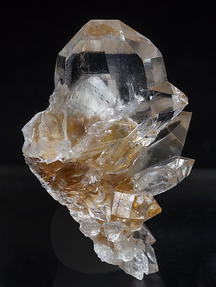 Quartz (Japan law twin) - Mineral specimens search results