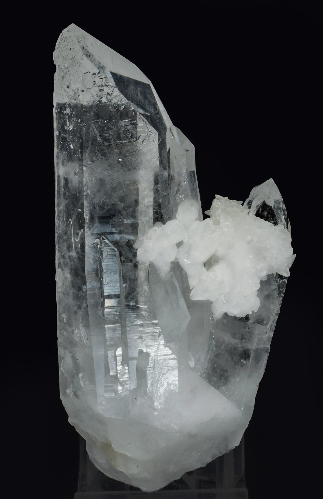 specimens/s_imagesAI4/Quartz-MB61AI4r.jpg