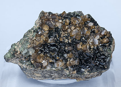 Kulanite with Siderite.