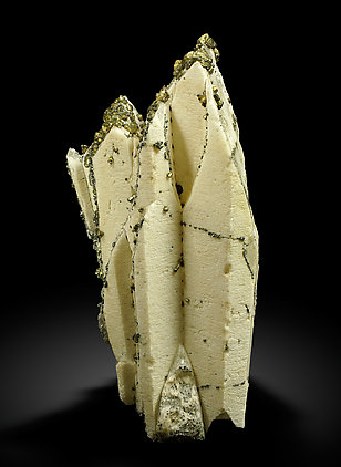 Baryte with Chalcopyrite.