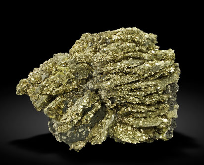 Galena after Pyrrhotite with Pyrite and Sphalerite. Top