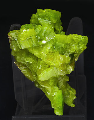 Pyromorphite. Front