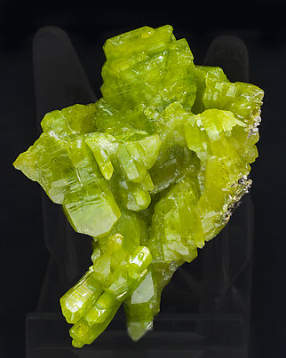 Pyromorphite. Rear