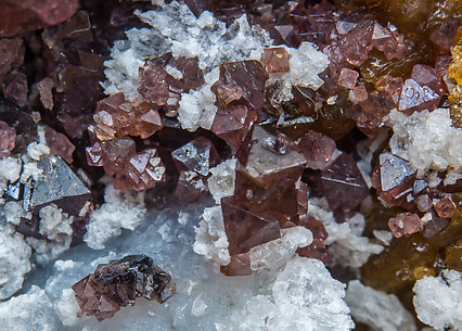 Spinel with Clinohumite and Calcite. 