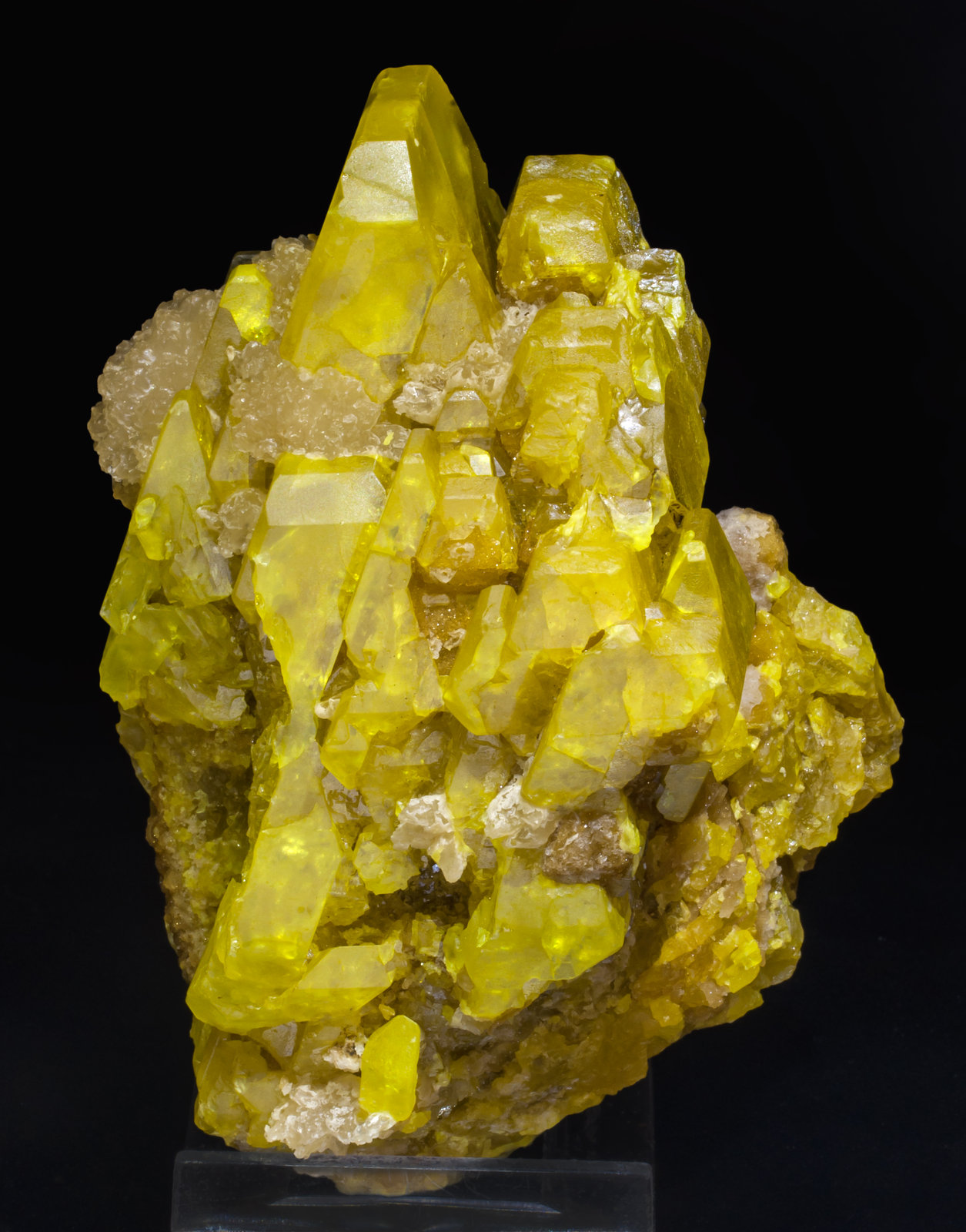 specimens/s_imagesAJ0/Sulfur-VH27AJ0f.jpg