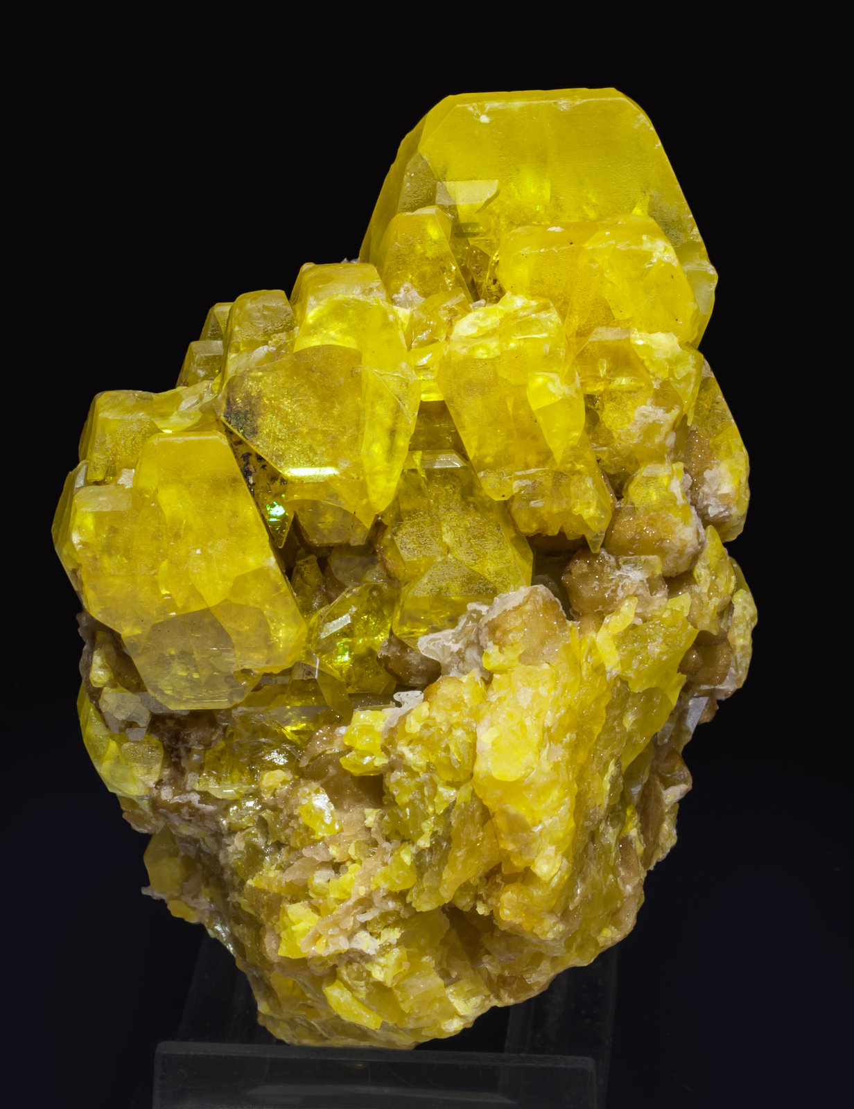 specimens/s_imagesAJ0/Sulfur-VH27AJ0s.jpg