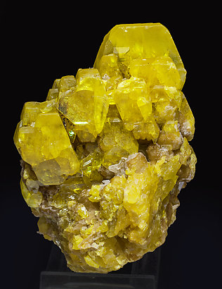 Sulphur with Calcite. Side