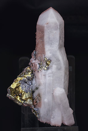 Chalcopyrite with Galena and Quartz.