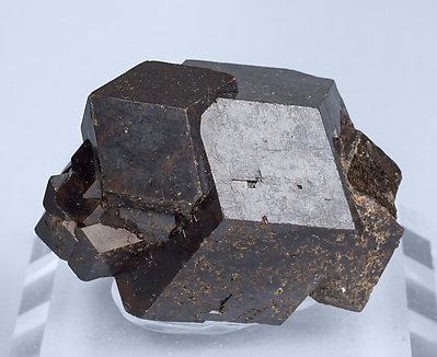 Andradite. Front