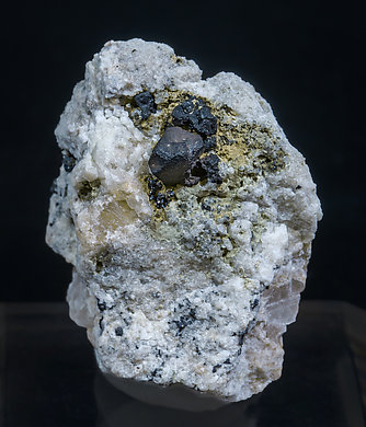 Acanthite on Calcite.