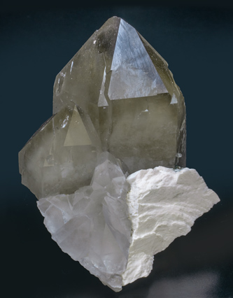 Quartz (variety smoky) with Orthoclase. Side