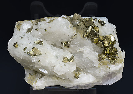 Chalcopyrite with Calcite. 