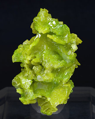 Pyromorphite. Rear