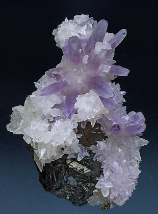 Quartz (variety amethyst) with Calcite and Sphalerite.