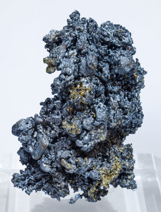 Acanthite (Se-bearing) with Pyrite. 