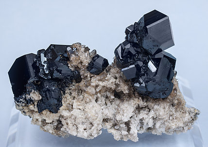 Schorl on Quartz. Rear