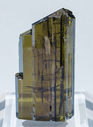 Clinozoisite-Epidote (Series). Rear