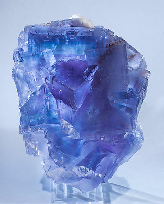 Fluorite with Baryte. Light behind