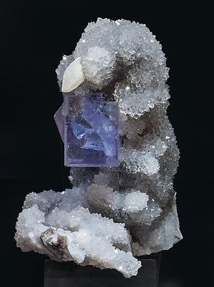 Fluorite with Quartz and Calcite. 