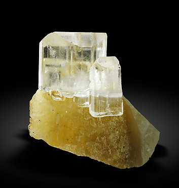 Baryte with inclusions. Front