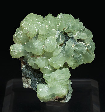 Prehnite. Front